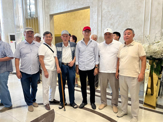 А.Калыевдин жубайына куран окутуу — 17.07.2025ж.